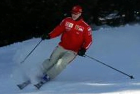 シューマッハがスキーで大事故でケガを負う画像